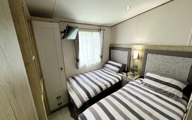 Hopton Lodge Retreat