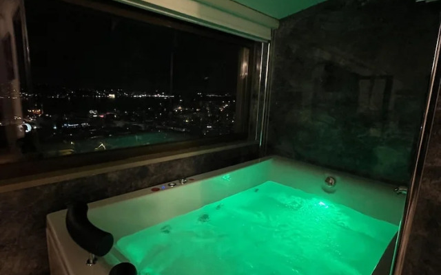 Class Hotel Bosphorus