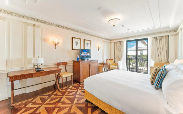 Imperial Hotel Gold Coast