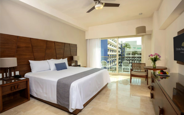 Crown Paradise Golden Puerto Vallarta All Inclusive