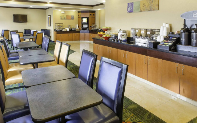 Fairfield Inn & Suites Fargo