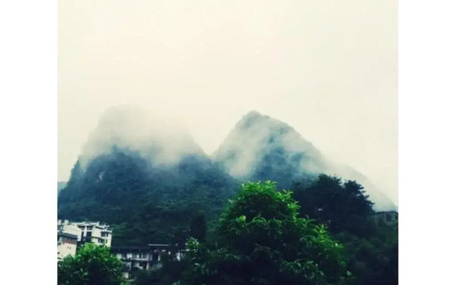 Yangshuo No.27 Shibanqiao