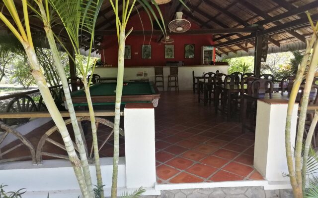 Q Bungalows
