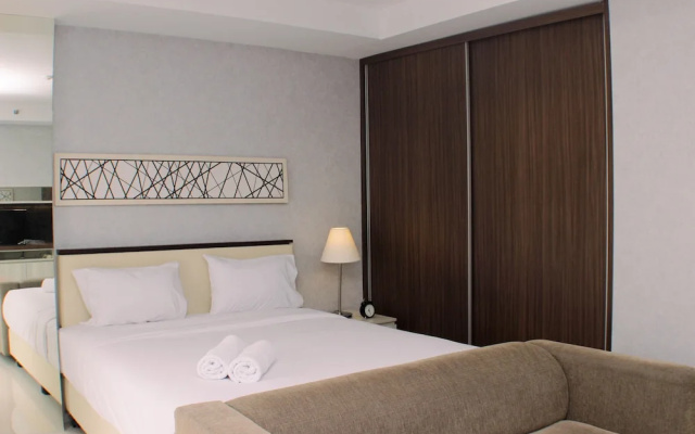 Big And Cozy Studio At Azalea Suites Apartment