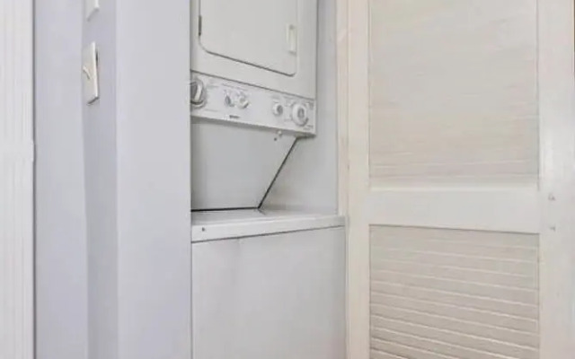 Spacious 2br/1ba Beacon Hill Apt Near MGH