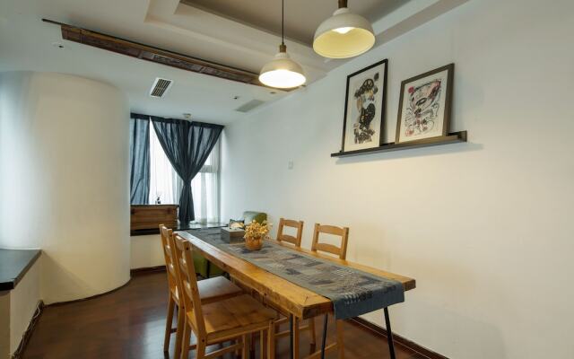 Chengdu Skyline International Apartment