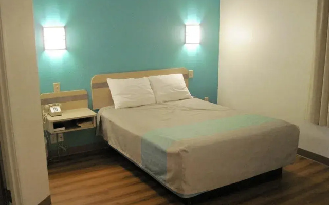 Motel 6 Avoca, IA
