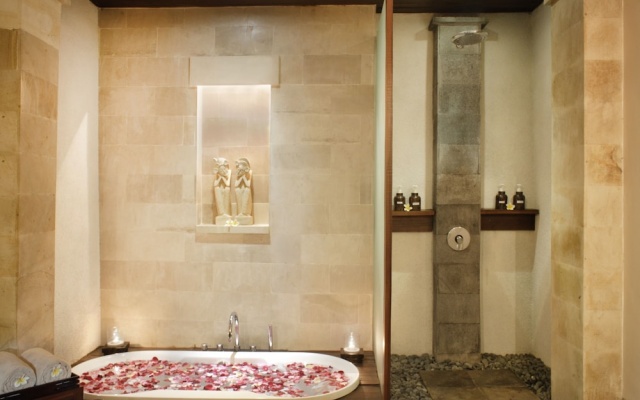 Nyuh Bali Luxury Villas – Guest Rooms – Kuta