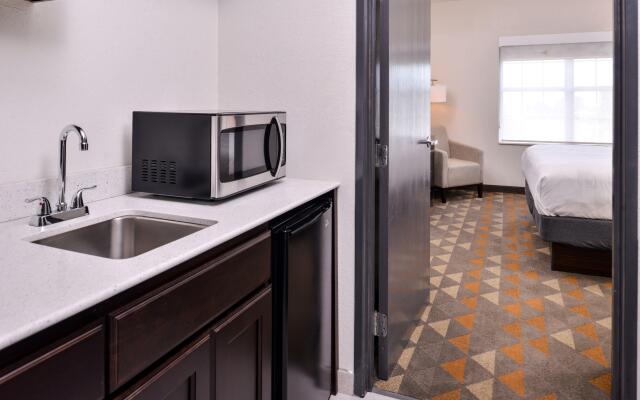 Holiday Inn & Suites Dallas-Addison by IHG