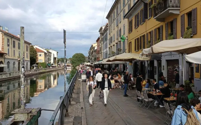 Unique 4 Storey House on Naviglio 4Bd, 4Bt