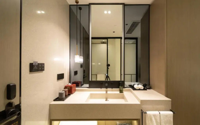Qianzitong Hotel