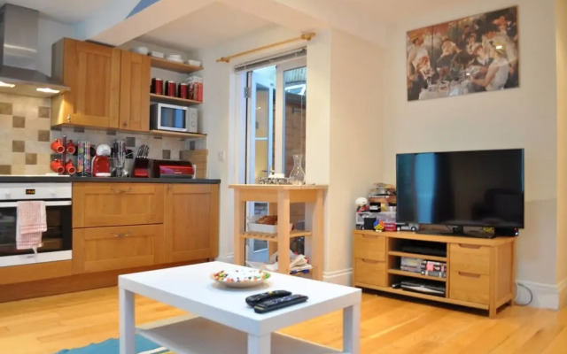Central 1 Bedroom Flat