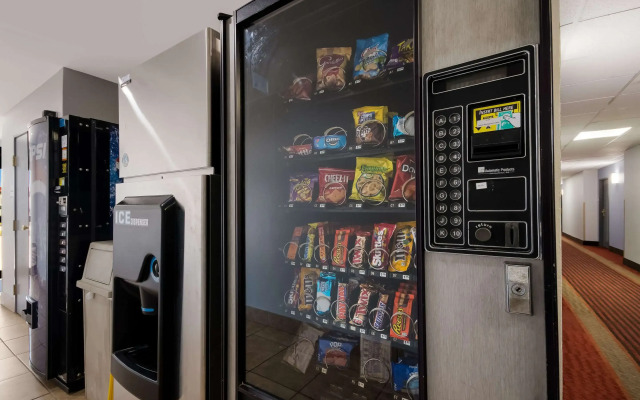 Quality Inn & Suites Oklahoma City North