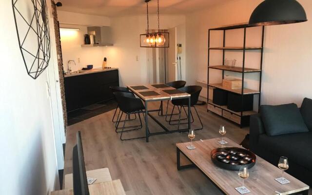 Residentie Hydro Palace, Zeedijk 250!