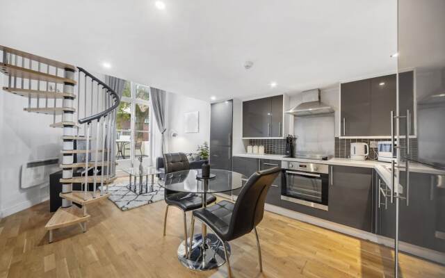 Modern Flat in Paddington
