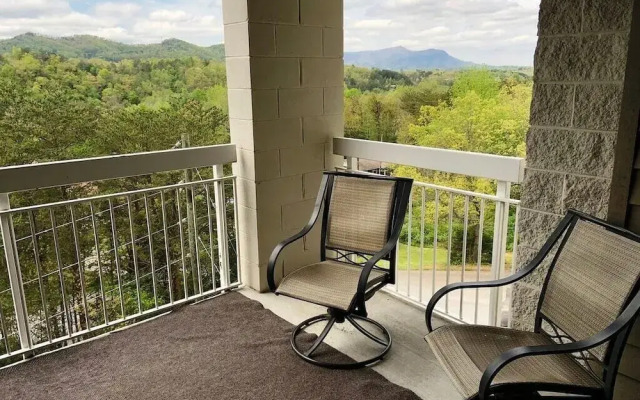 Whispering Pines 643