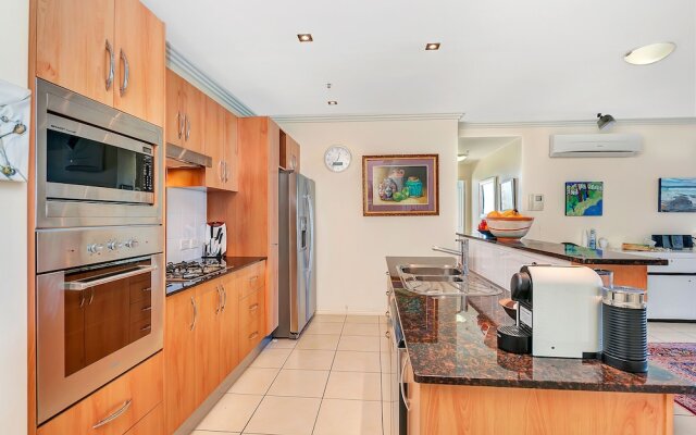 15th Floor, Cairns City Luxury