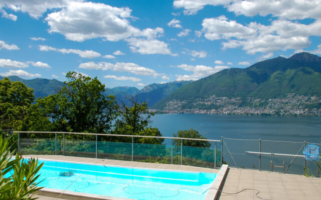 Bella Vista