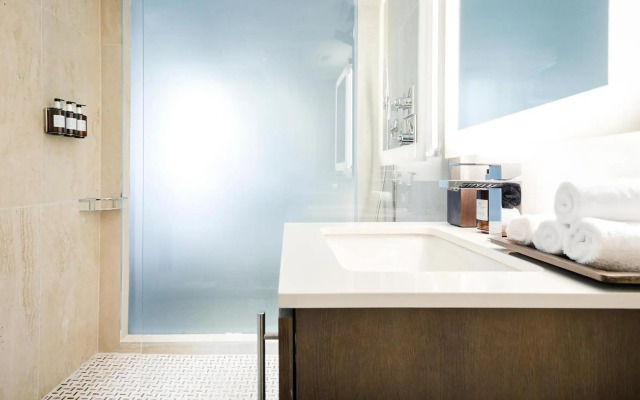 Iberostar Waves Miami Beach