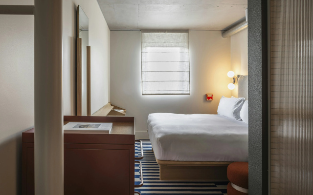 The StandardX, Melbourne – Guest Rooms – Melbourne