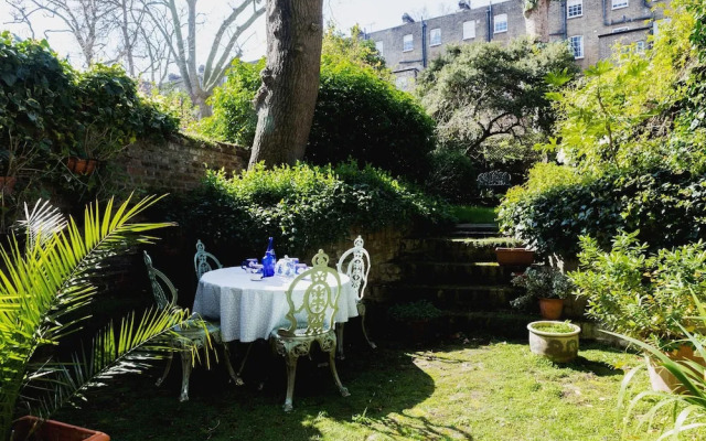 Gloucester Crescent II by Onefinestay