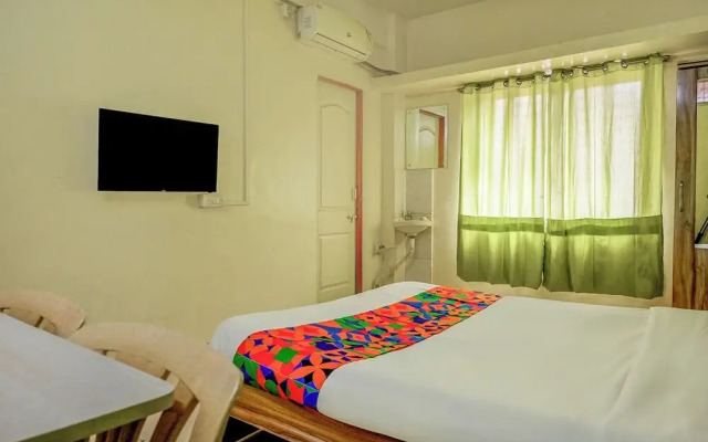 Fabhotel Saraswati Niwas