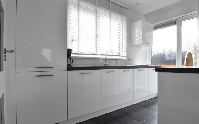 Modern Villa with Jacuzzi and Sauna in Harderwijk Flevoland