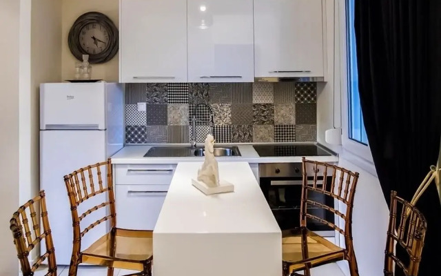 Deluxe Apartments