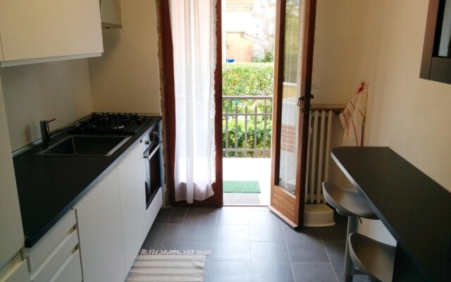 Apartment with 3 Bedrooms in Tirrenia, with Enclosed Garden And Wifi - 100 M From the Beach