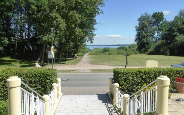 Strandhotel Plau am See