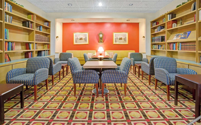 Four Points by Sheraton Englewood Centennial Airport