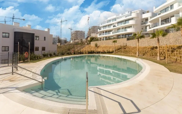 Nice Apartment With Private Garden, Pool