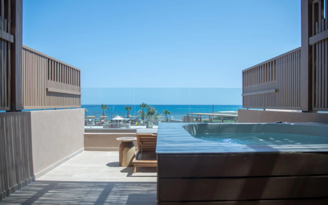 Senseana Sea Side Resort & Aquadventure - All Inclusive