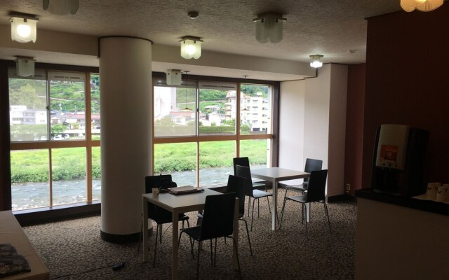 SAKURA River Side Stay Gero Onsen - Hostel