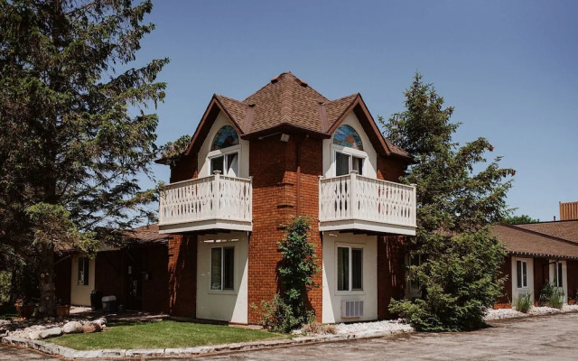 Hessenland Inn & Schatz Winery
