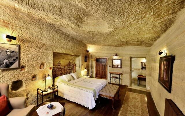 Terra Cave Hotel