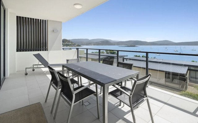 Unit 80 3 B/R Lux Ocean View