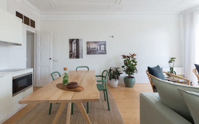 B28 Apartments