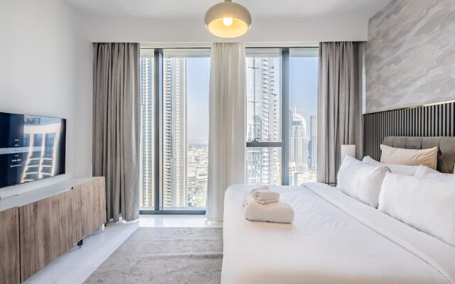 Spacious Apt With Spectacular Burj Khalifa Views