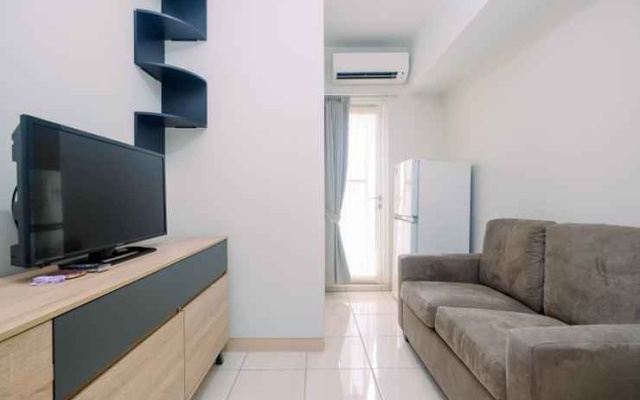 Cozy and Beautiful 2BR at Springlake Summarecon Bekasi Apartment By Travelio – Guest Rooms – Bekasi