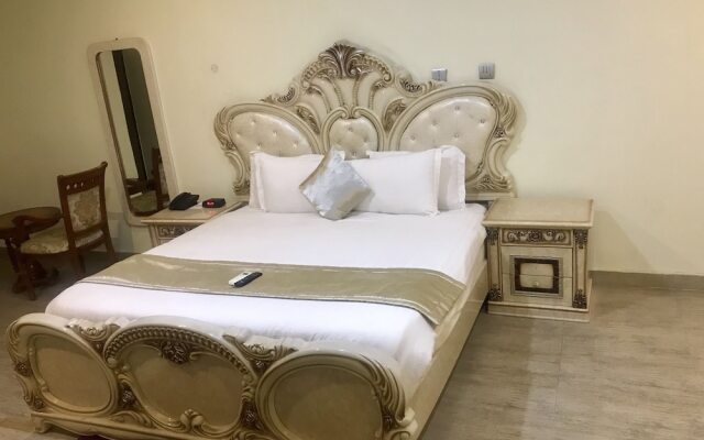 Warri Wetland Hotel