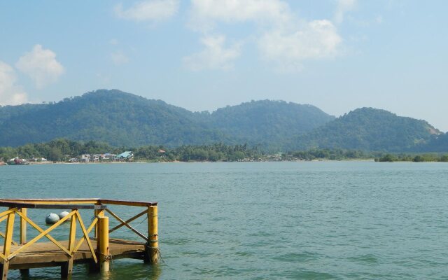 RUMBIA RESORT VILLA Paka Terengganu