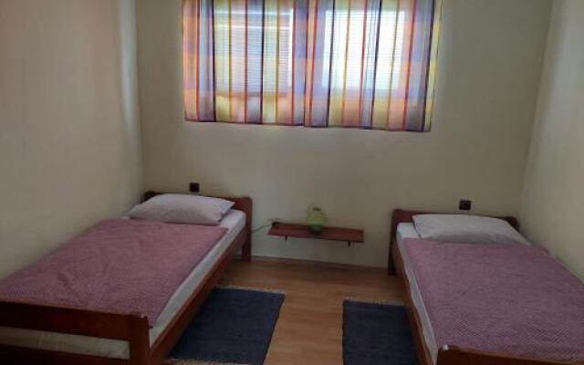 Apartman Thea Gomirje