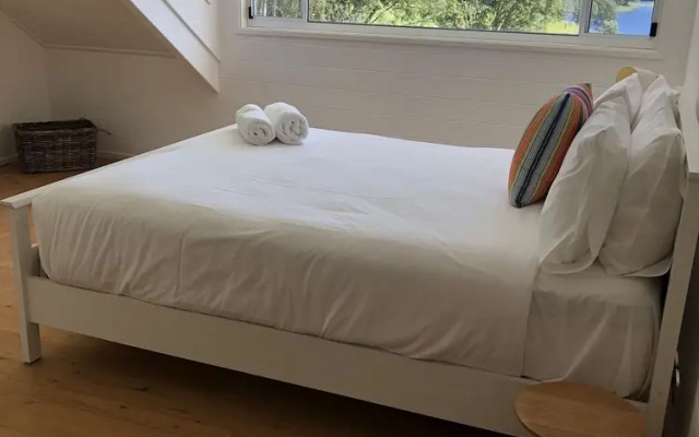 Lake House Watermark Estate Lake Tinaroo