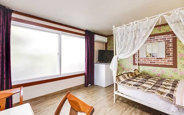 Yangpyeong Let's Go Valley Pension
