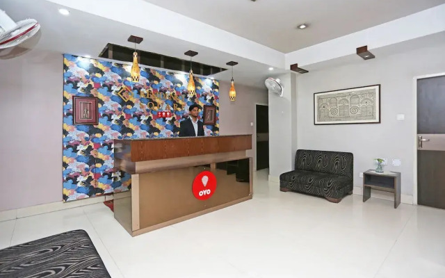 OYO 2737 Residency Square