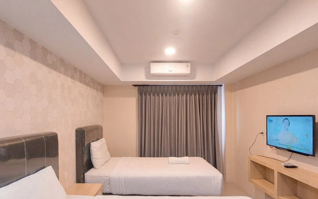 Cozy and Relaxing Studio Room at De Prima Apartment