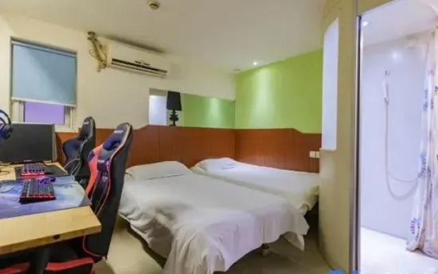 Yibai Hotel (Shanghai Gucun Park Branch)