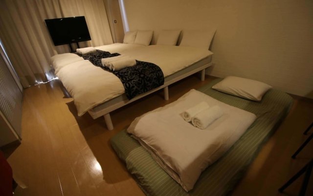 F apt 202 Mickey House SHIBUYA SHINJUKU