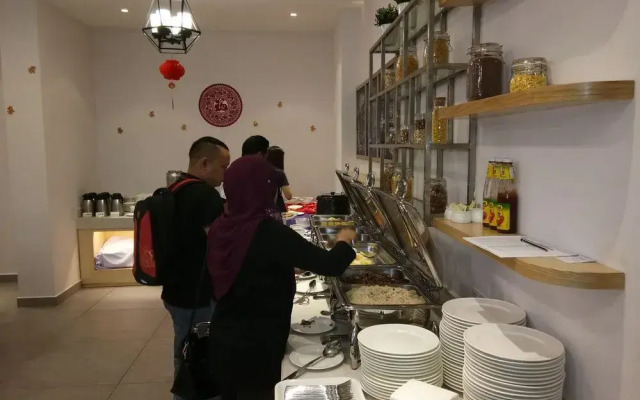 Valentino Rooms by VPHS - Chinatown